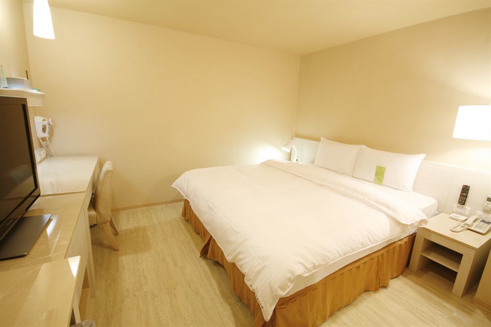Kindness Hotel - Houyi Jiuru Cao Hùng Ngoại thất bức ảnh